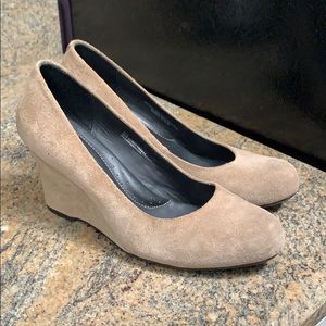 Crown by Börn tan suede wedge heels